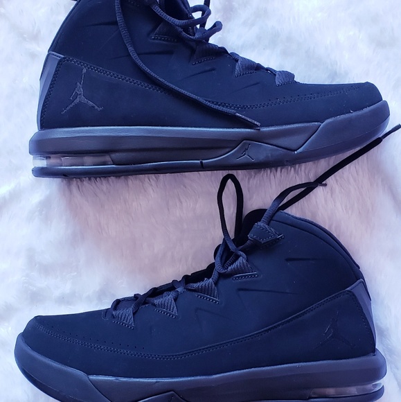 New Men's Jordan Air Deluxe - Picture 2 of 8